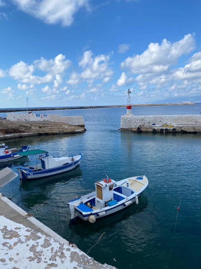FrýAmfi Sea View公寓 外观 照片